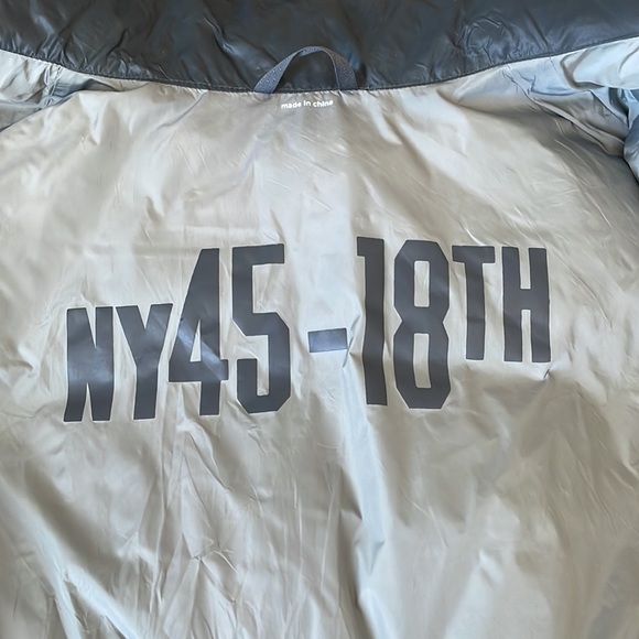 Grey Gap Vest Large Down Filled - Picture 5 of 7